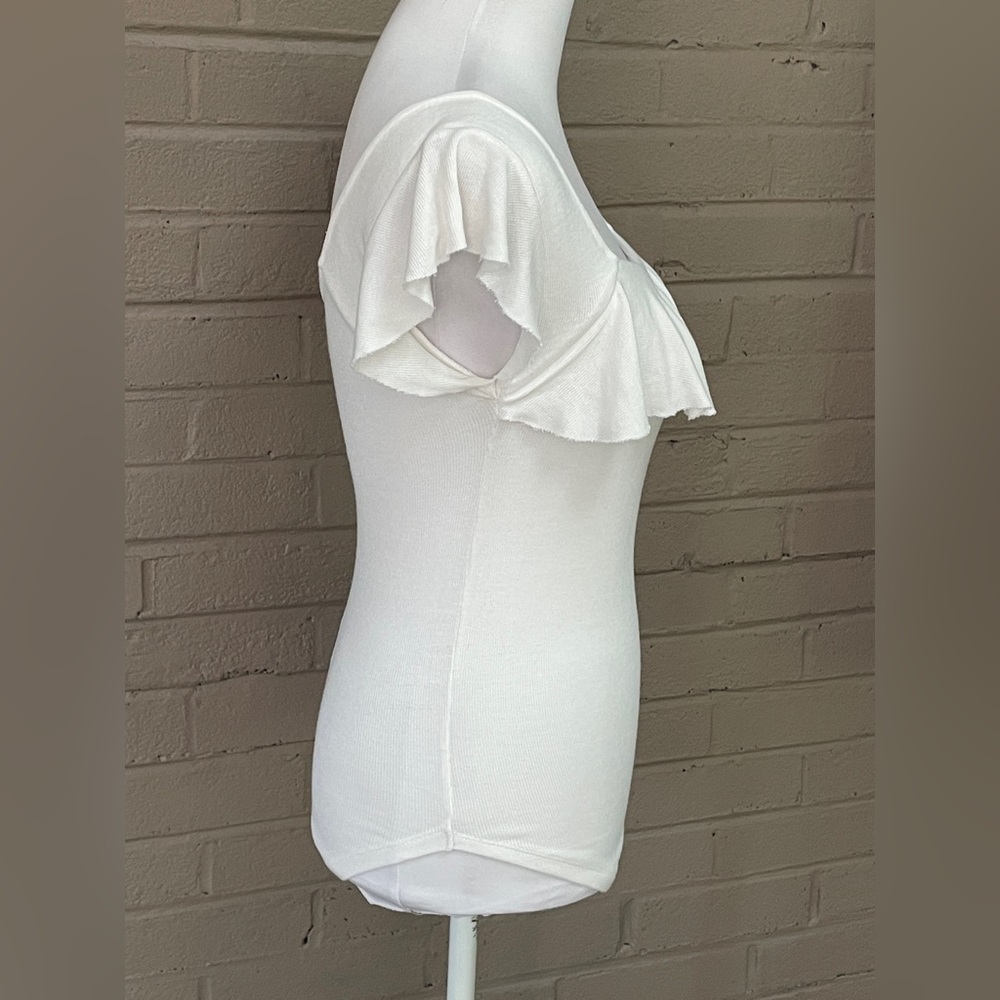 Free People white ruffle front top S - Picture 3 of 7